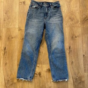 Abercrombie Ultra High Rise Straight